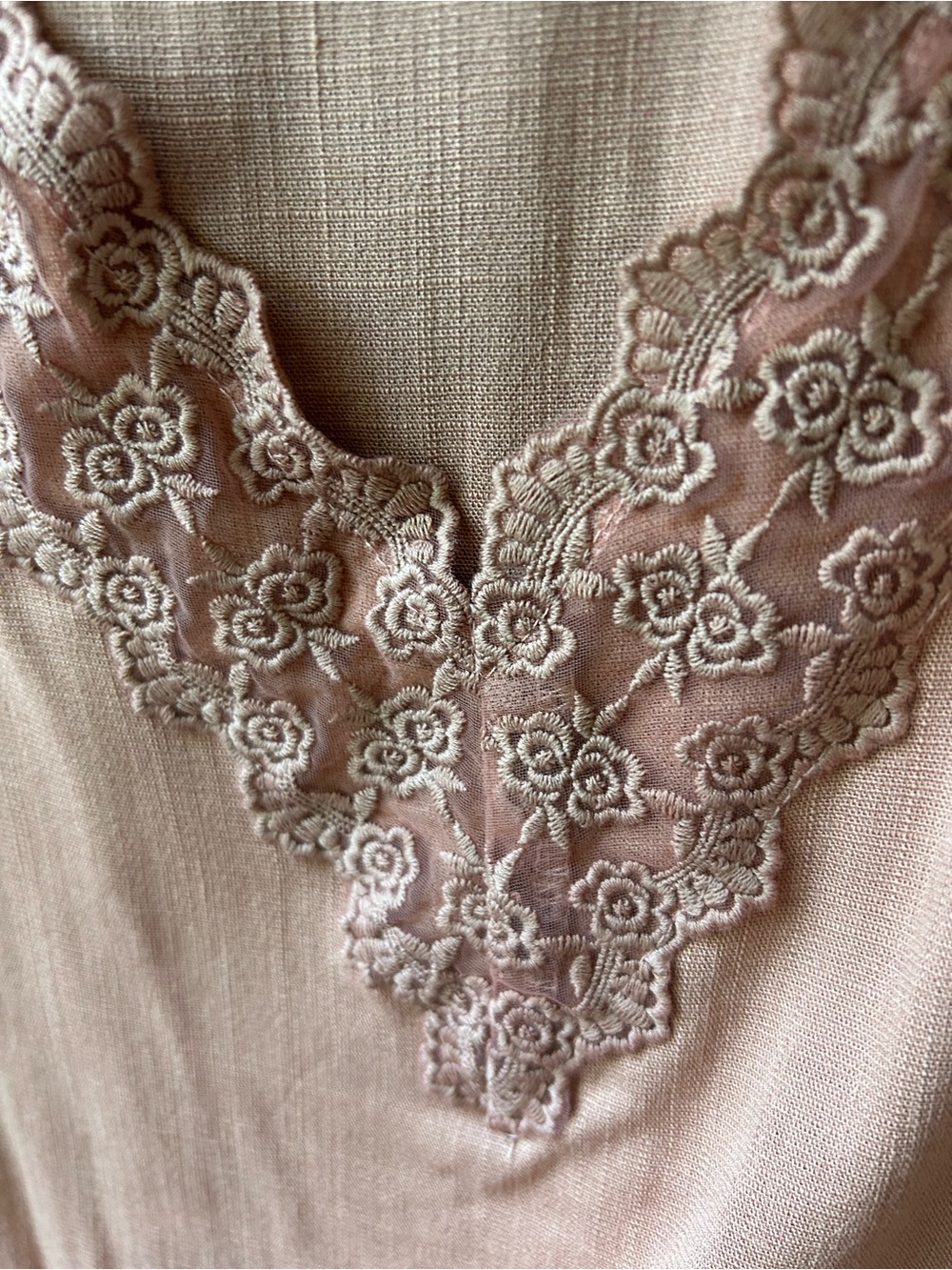 Delicate Lace-Trim Pink Women's Tank Top